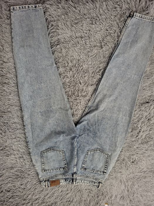 продам світлі джинси