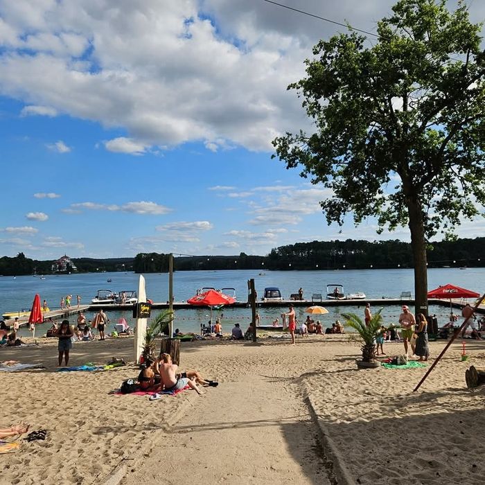 Noclegi, do wynajęcia domki nad jeziorem, pole Kempingowe - Magic Camping