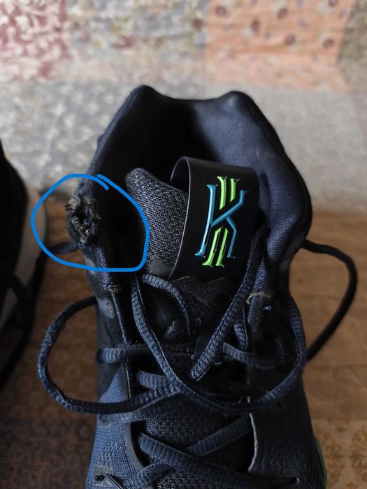 Nike Kyrie 4 Obsidian