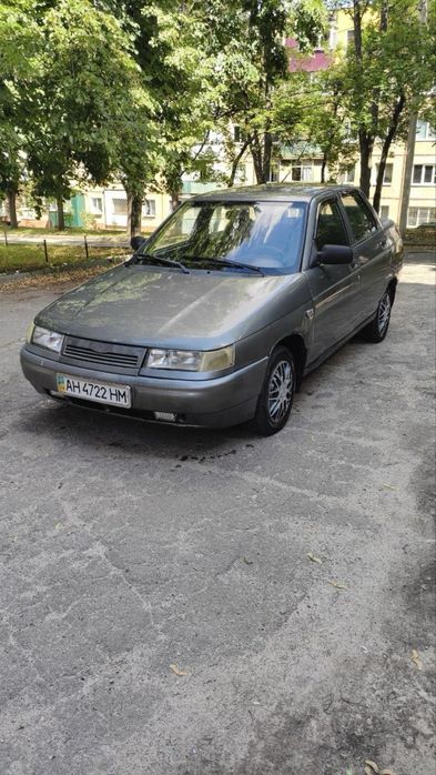 Lada ваз богдан 2110.