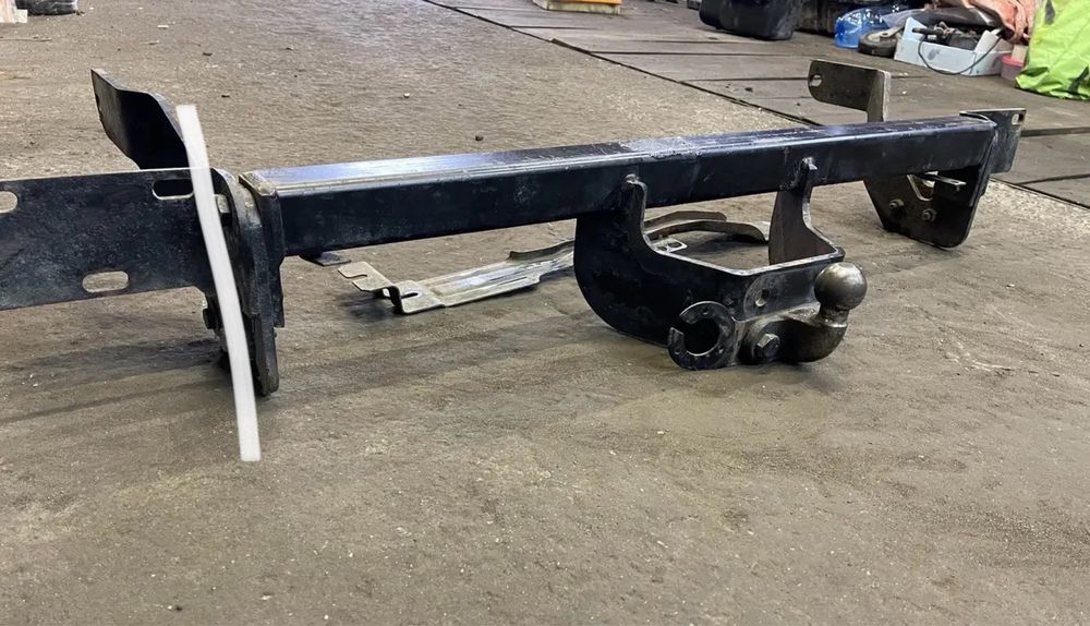 Фаркоп  Fiat Ducato Peugeot Boxer Citroen Jumper 1994-2026