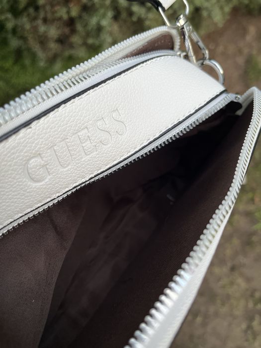 Жіноча сумка Guess