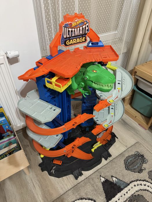 Hot Wheels City Mega Garaż T-Rexa (lub Ultimate Garage)