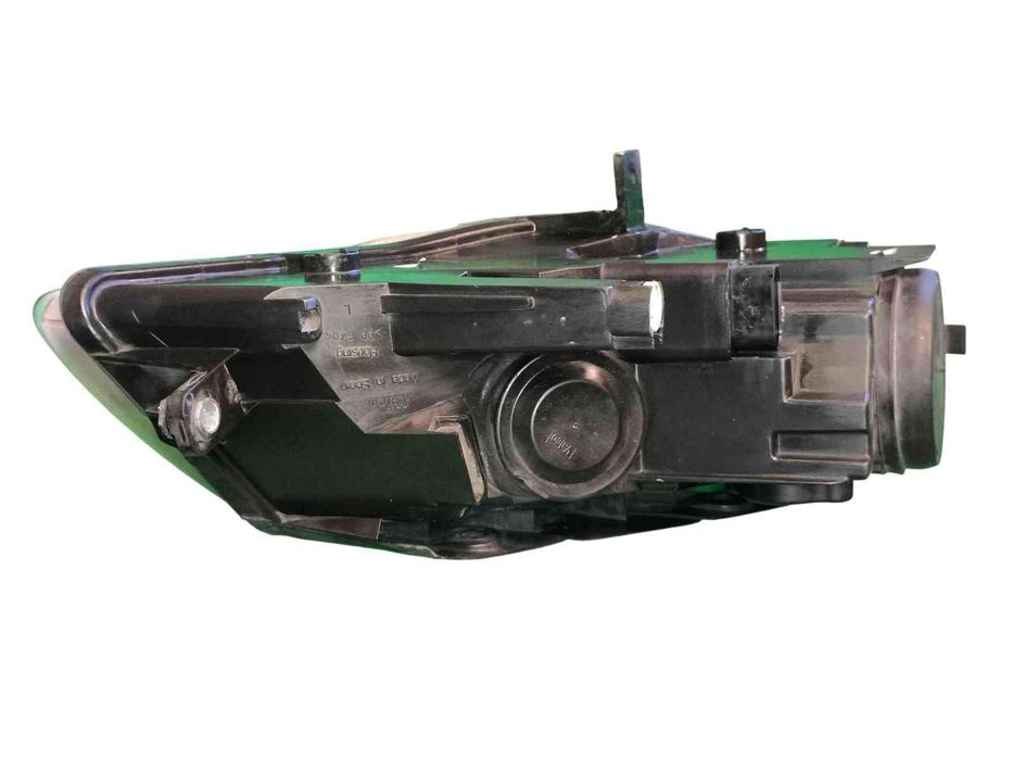 Ótica / Farol Esquerdo VW PASSAT B6
