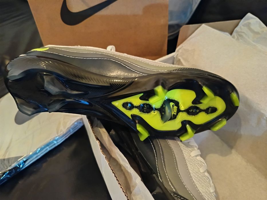 Chuteiras Mercurial elite novas