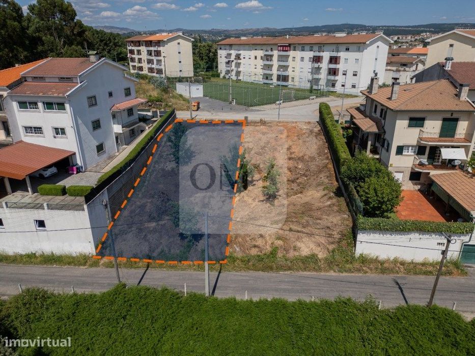 Lote Moradia 3 Frentes | Ao Hospital em Lordelo | Vila Real