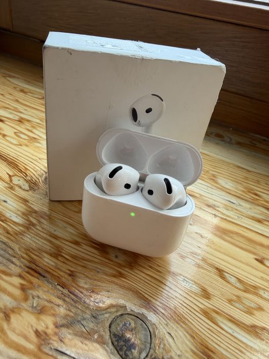 AirPods 4 ANC Apple