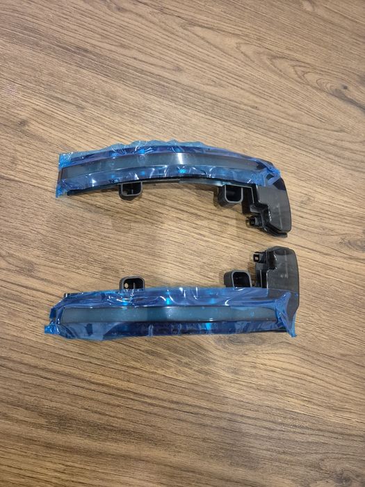 Luzes LED dinâmicas para espelhos retrovisores latera