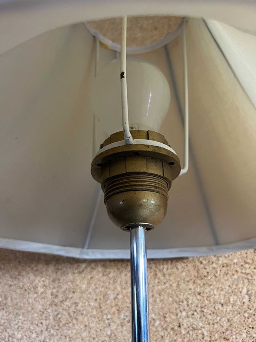 Candeeiro base ânfora em faiança