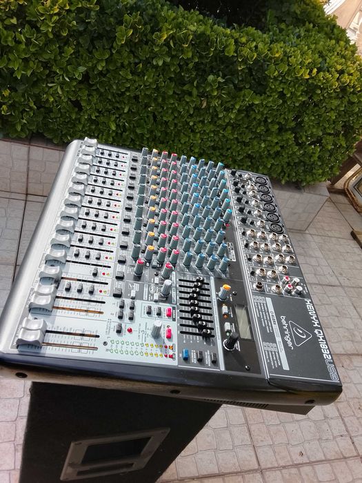 mesa de mistura com efx excelente estado