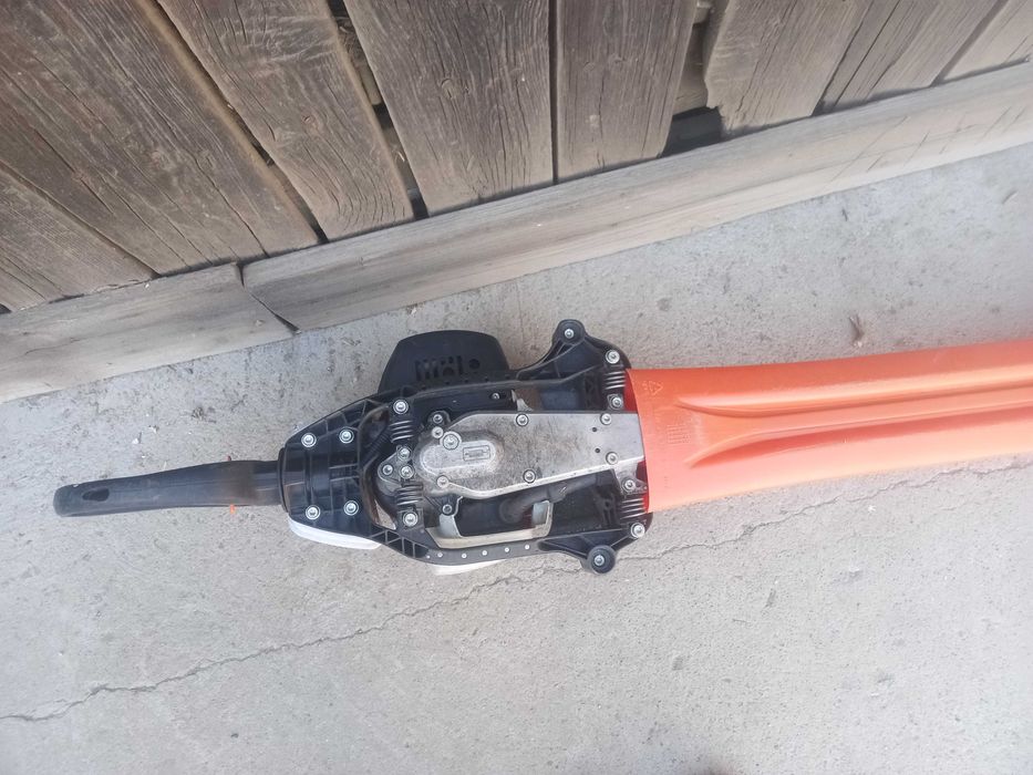 Stihl hs 82 jak 81 z dokumentami