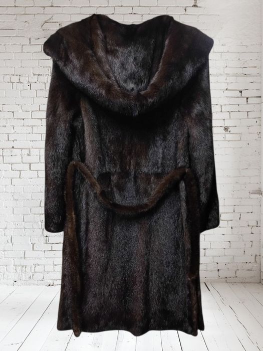 Дл 105см, ог 104см. Норковая шуба с капюшоном. Натуральная шуба