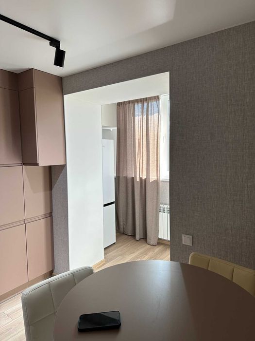 Однокімнатна квартира з євроремонтом!! Район Сади-2!!