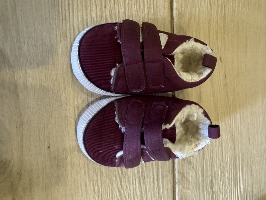 Теплые кроссовки теплі кросівки 6-9!