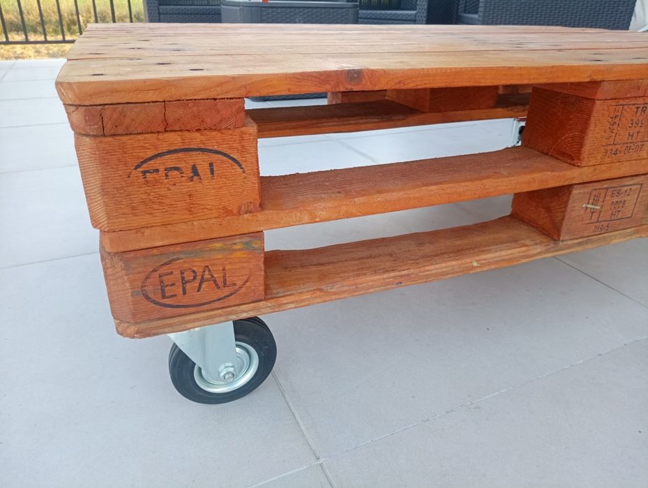 Stolik kawowy z palety