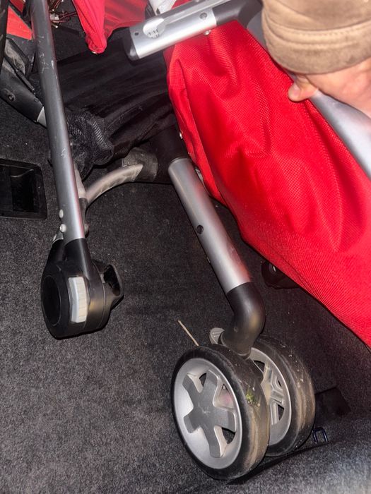 Carrinho de bebê usado
