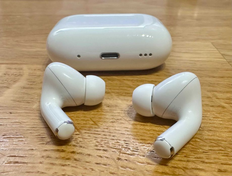 Słuchawki Apple AirPods Pro 2 + 3 etui + zapasowe gumki