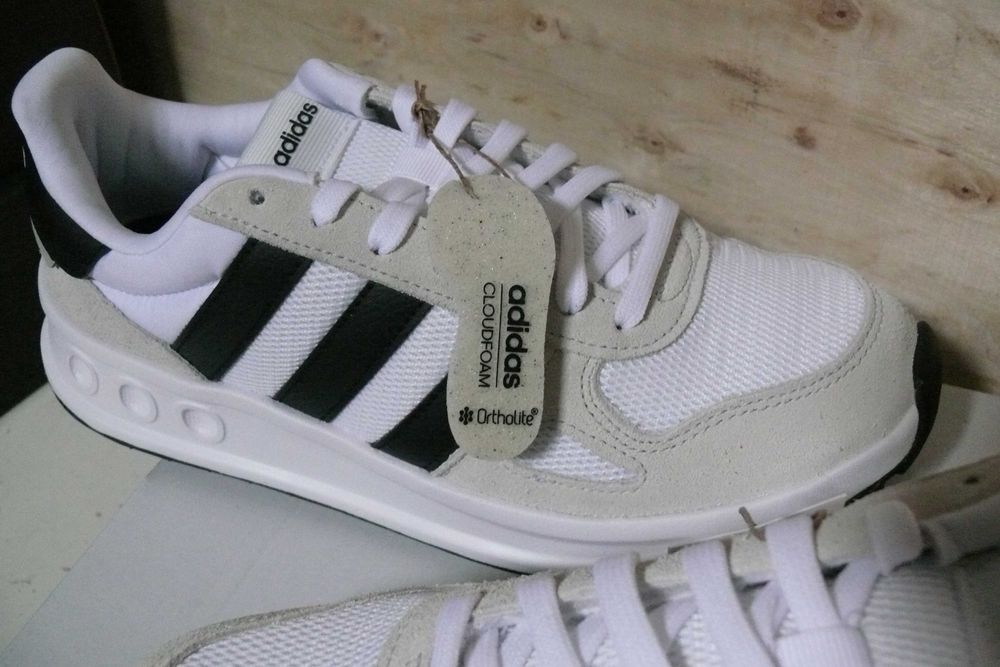 Tênis Adidas Run 84