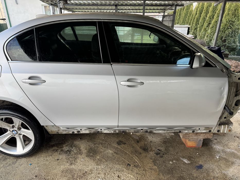 Права сторона дверей Bmw e60 бмв е60 5 серія