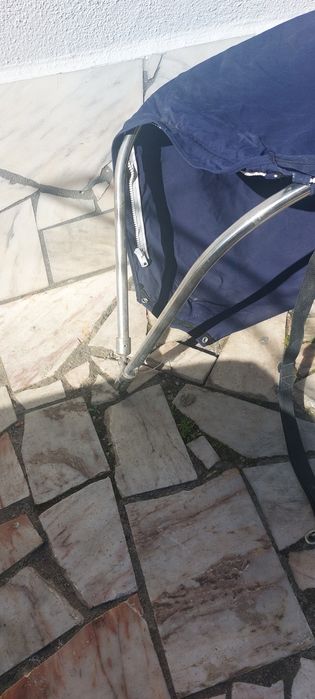Vários toldos bimini