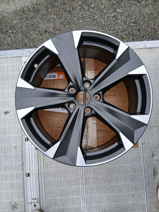 Nowa felga Seat Cupra 19