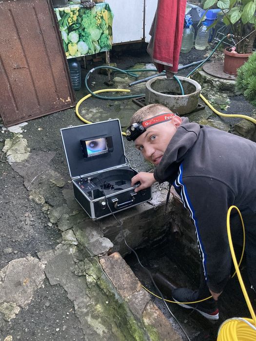 Прочистка труб канализации , видеодиагностика чистка труб , пробить за