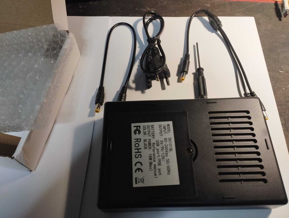 Ибп для роутера 1018 с акамуляторами 18650