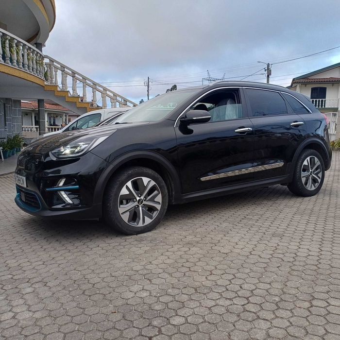 KIA E-NIRO 64kWh 204cv EXECUTIVE c/garantia construtor