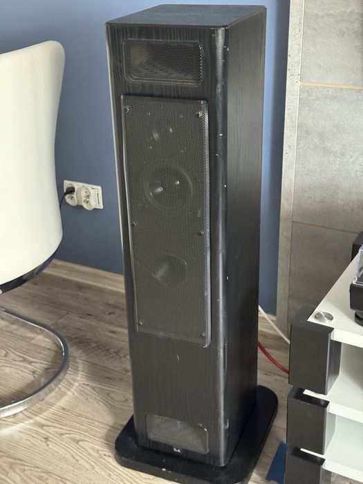 Kolumny podłogowe T+A Criterion TB100