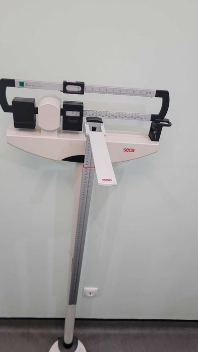 Balança mecânica com rodas, SECA 700 com altímetro 220kg