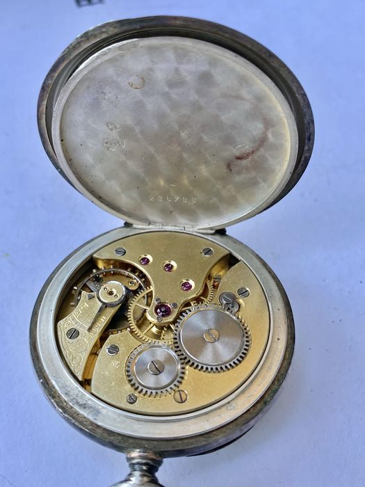Продам карманные часы Швейцария