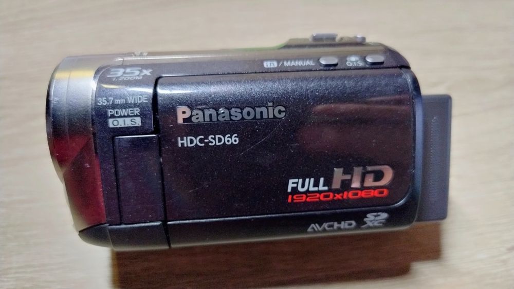 Відеокамера Panasonic HDC-SD66 , акумулятор VW-VBK180