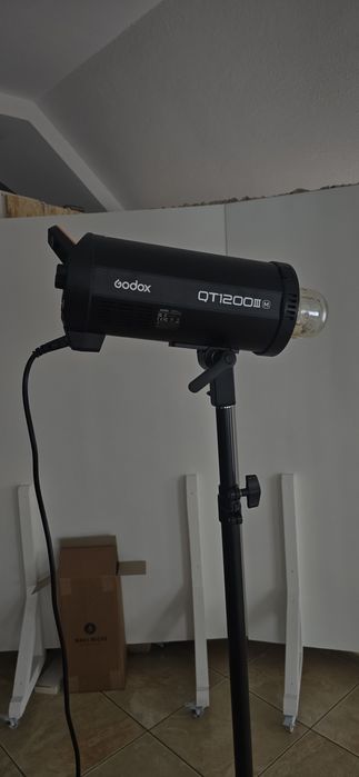 Спалах студійний Godox QT1200IIIM