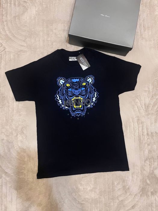 Футболка Kenzo,kenzo(кензо)у М,С розмірі