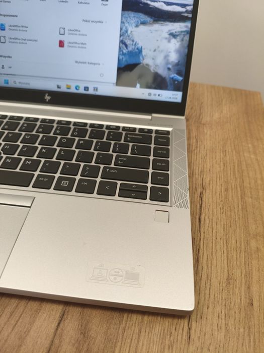 #5041 HP Elitebook 840 G8 i5-1145g7 16GB 256SSD W11P Kl. A QWERTY US