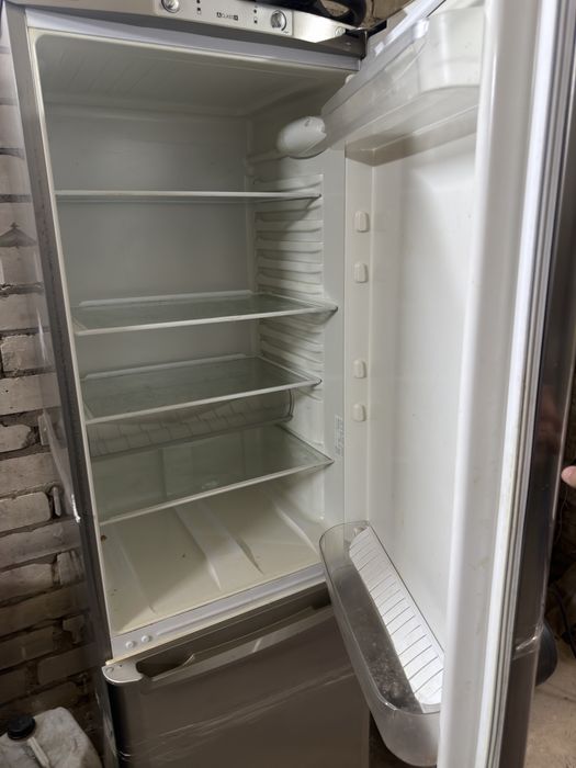 Холодильник Indesit