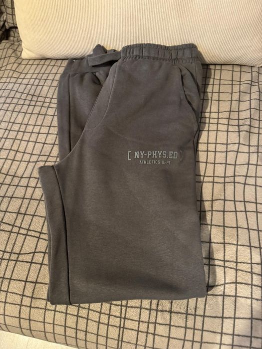 Spodnie dresowe chłopięce r. 170 Reserved