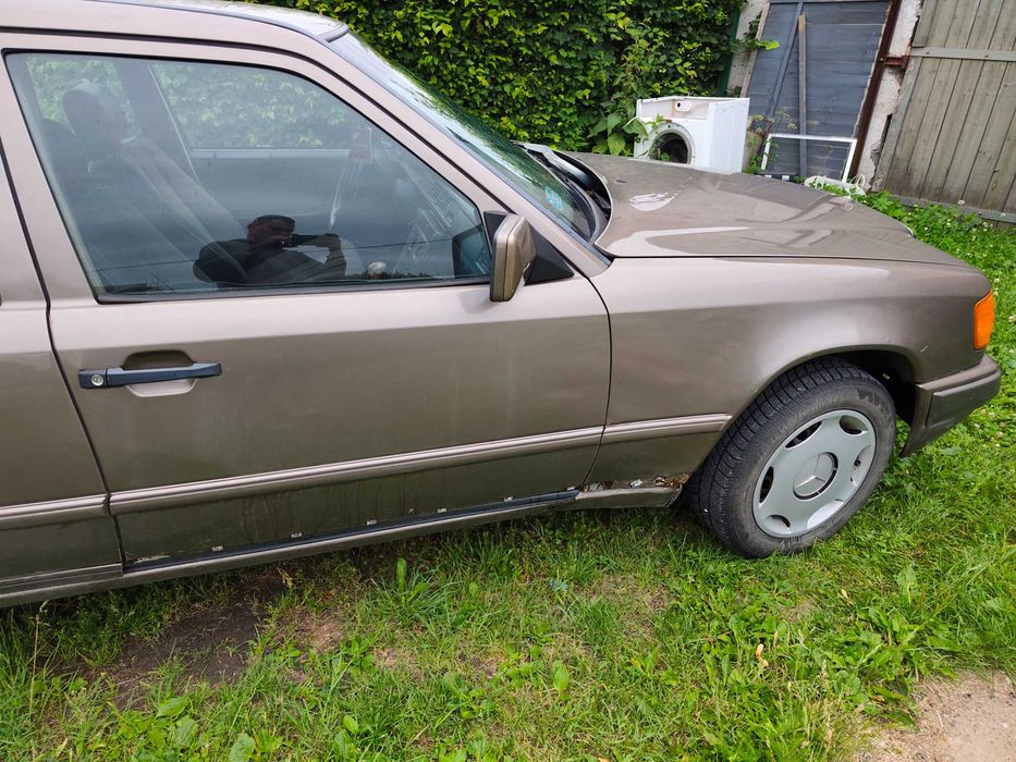 Mercedes Benz w124 200D