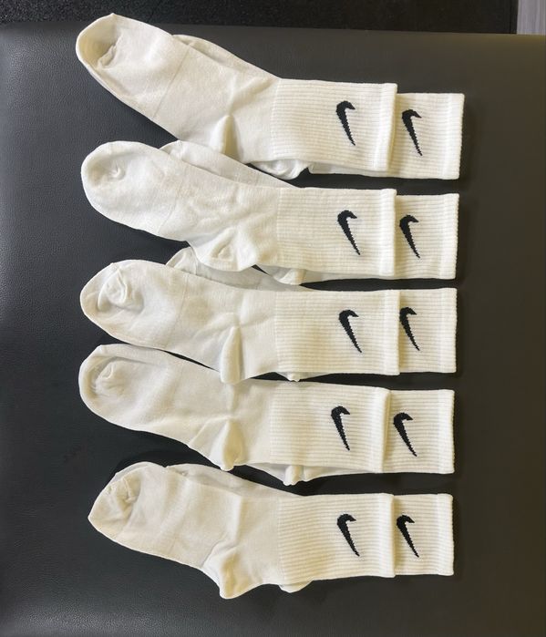 Skarpetki Nike białe – 5 par – rozmiar 44 – nowe
