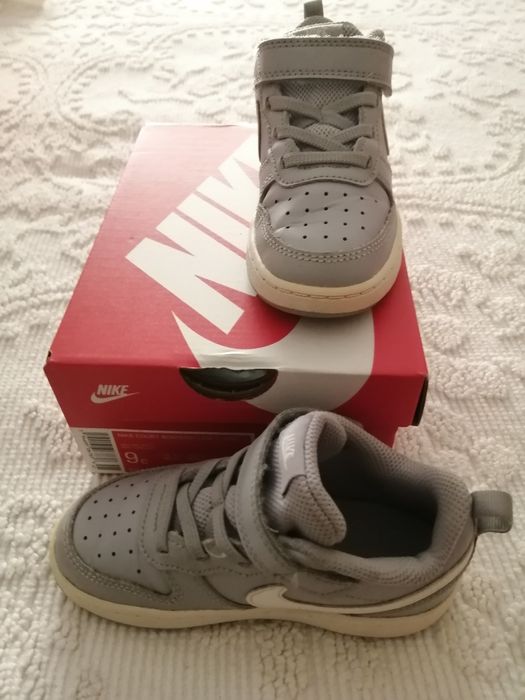 Tenis Nike tamanho 26