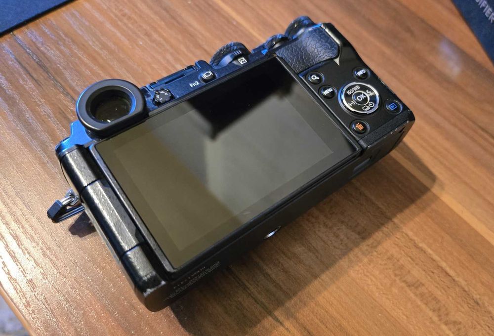Olympus Pen F, body, karty pamięci