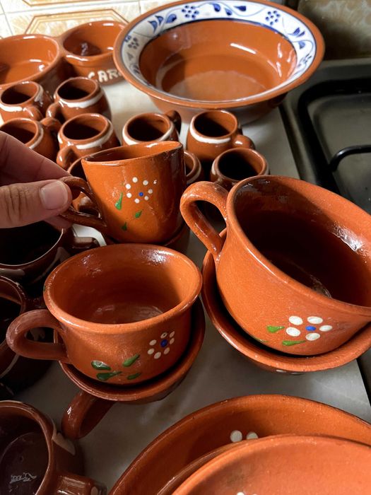 Conjunto de loiça de café e shots em barro