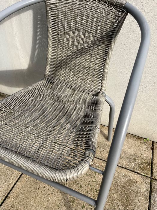 Mesa jardim e cadeiras