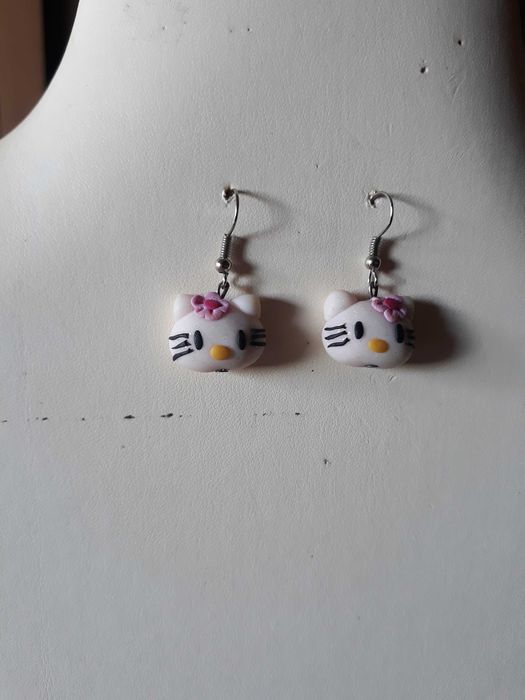 Brincos em massa fimo