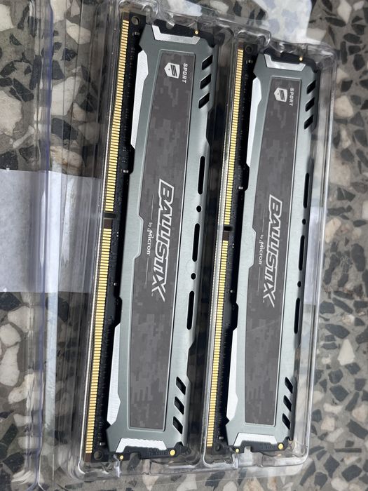 Pamięć RAM Ballistix DDR4 16 GB - 2x8 GB  2400 Mhz