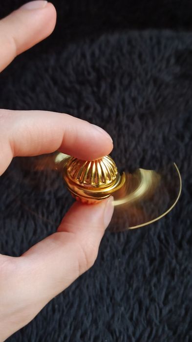 Золотой снитч спинер harry potter golden snitch спиннер антистресс
