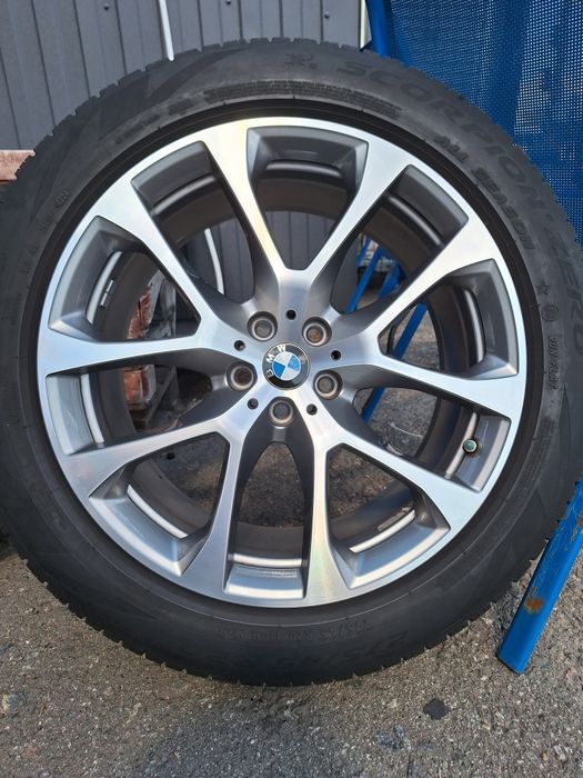 Колеса в зборі BMW R20 5×112 9j IS35 dia66.6 + шини 275/45 Pirelli + TPMS