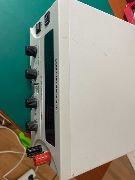 Zasilacz laboratoryjny EA-PS 3150-04B, 0 - 150 V