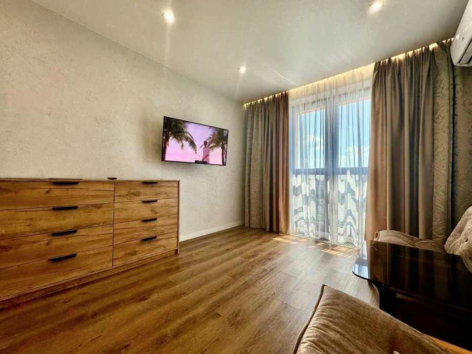 ApartPoltavaРозкішна 1-кімн ЦЕНТР міста, ТРОПІЧНИЙ душ.  КВЕДи 55.10