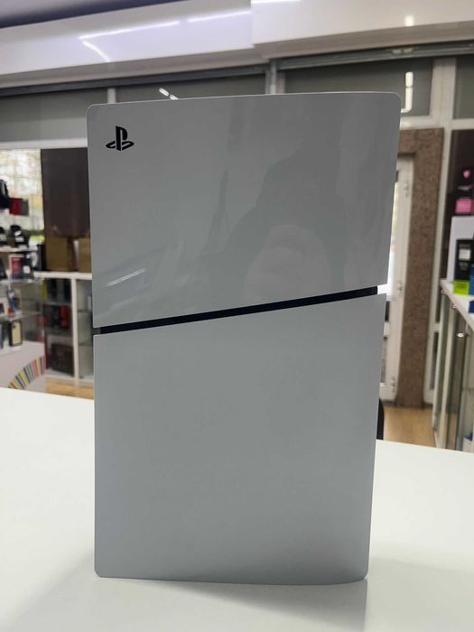 PS5 SLIM 825GB + COMANDO C/GARANTIA